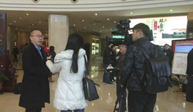 “这张表显示了芯片库存对于贸易战来讲是零基础同时感受”