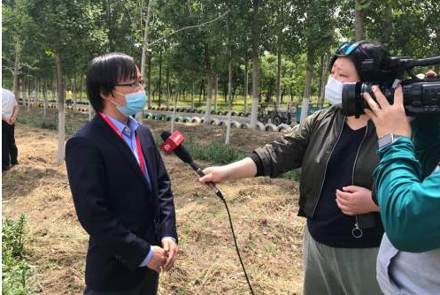“Lowe表示澳大利亚央行将在下个月考虑降息”