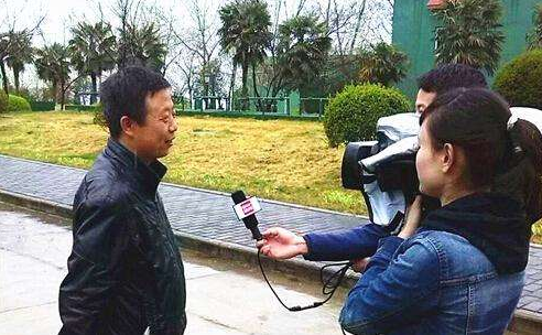 “星巴克的中国挑战者Luckin Coffee股价跌破IPO价钱”
