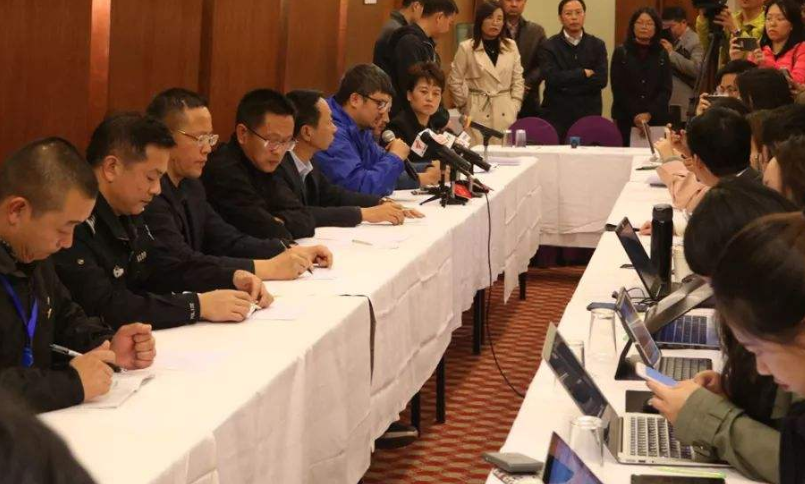 “怎么采用Magisk生成必须的电话”