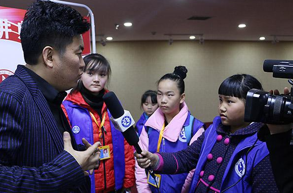 “特斯拉股价反弹连续​​六天下挫”