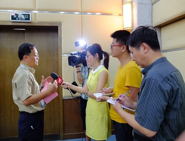 “随着贸易战提供缓解欧洲股市收高科技板块反弹”
