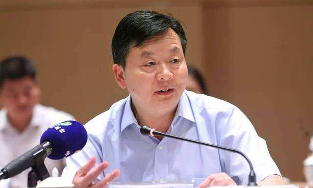 “德意志银行最佳投资者贝莱德将外包AGM投票”