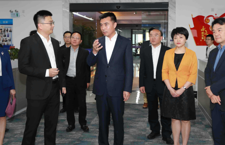 “最新零售业绩显示百货商店需要的不仅仅是修饰”