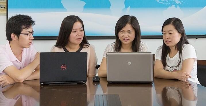 “由摩根大通升级目标因为该零售商说明了亚马逊‘boogeyman”